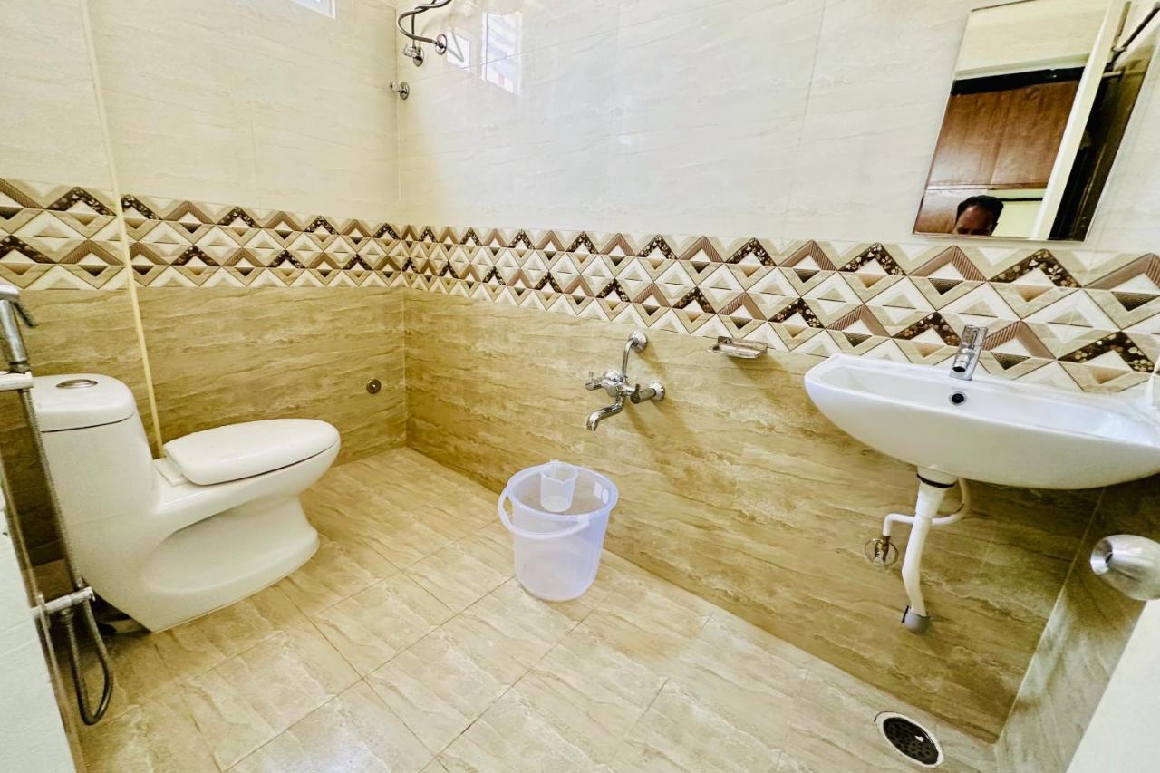 Tirupati Homestay - Ragunatha Resorts - 3Bhk Ac Apartments For Large Families - Free Breakfast - Flyover To Alipiri Gate - Wifi - Android Tv - - Easy Access To Visit All Temples Extérieur photo